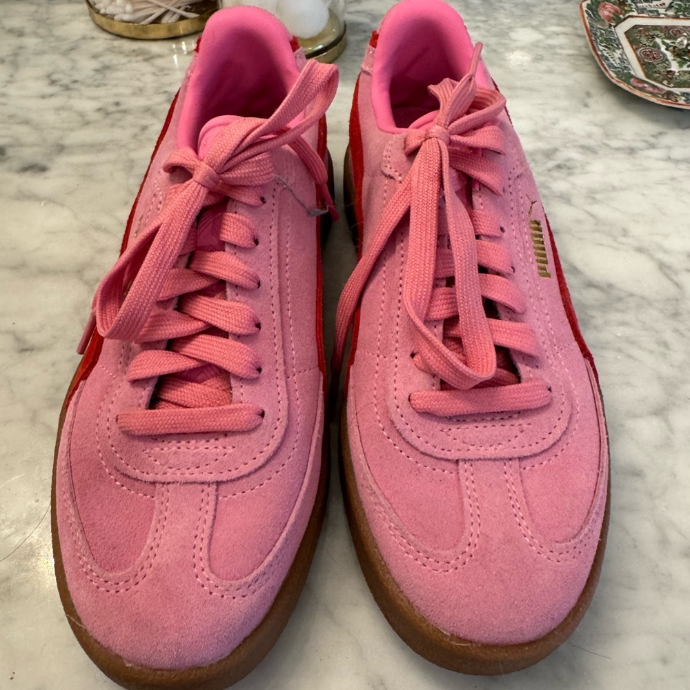 Puma Pink Suede Sneakers Minimalist Design